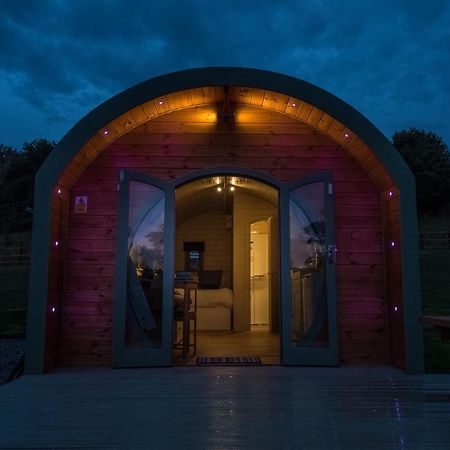 Hidden Wood Glamping And The Hideaway Cabin Уорминстер Экстерьер фото