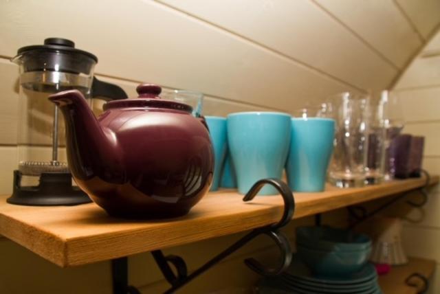 Hidden Wood Glamping And The Hideaway Cabin Уорминстер Экстерьер фото